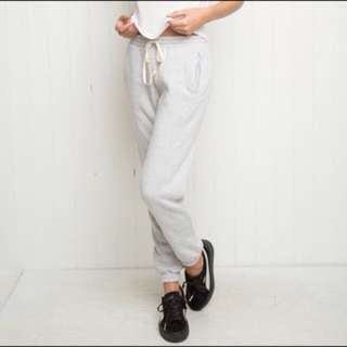 Brandy Melville Off White Rosa Sweatpants