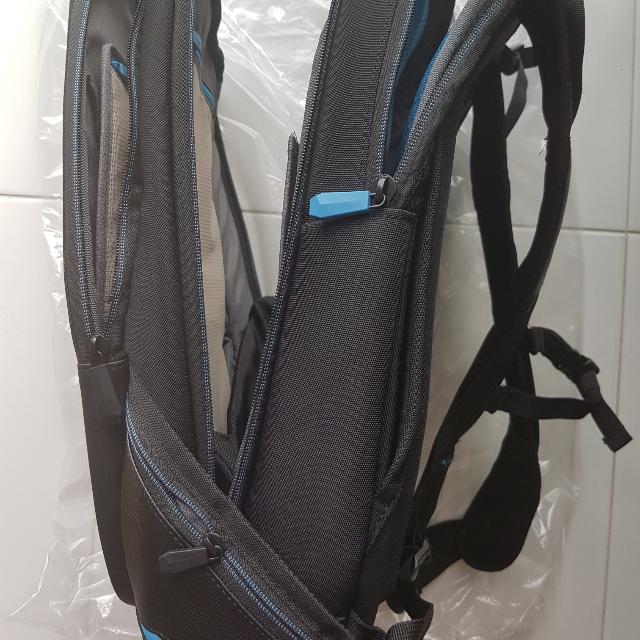 Alienware Backpack (Category: Backpacks) located in Singapore. Submitted by willyham (Listing ID 105484632, Image 3). Description: Brand new Alienware Backpack, take out to take pics only. Able to fit laptop up to 15 inch. Rrp $229 selling $150.