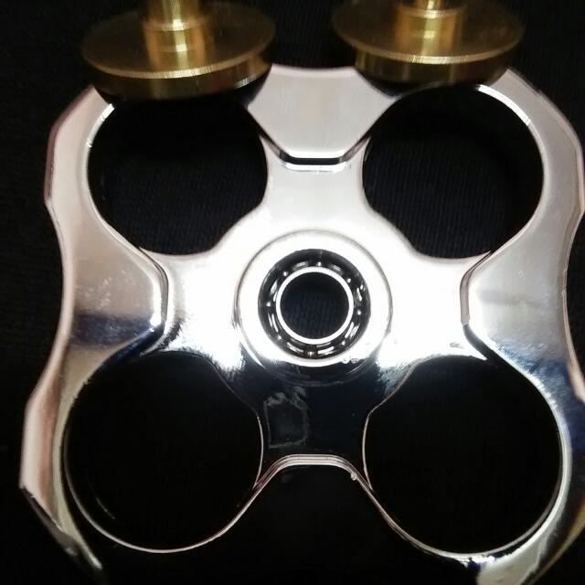 FIDGET SPINNER (COD) (Category: Others) located in Cheras. Submitted by dewataraya81 (Listing ID 103830658, Image 2). Description: Fidget Spinner (LIMITED EDITION) very highspeed RM60 ....COD area Kuala lumpur..Cheras...ampang..Hulu langat..Kajang..Bangi..Putrajaya..dan kawasan berdekatan.