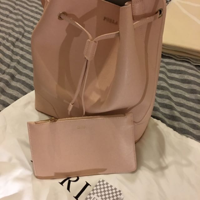 Furla stacy bucket bag online