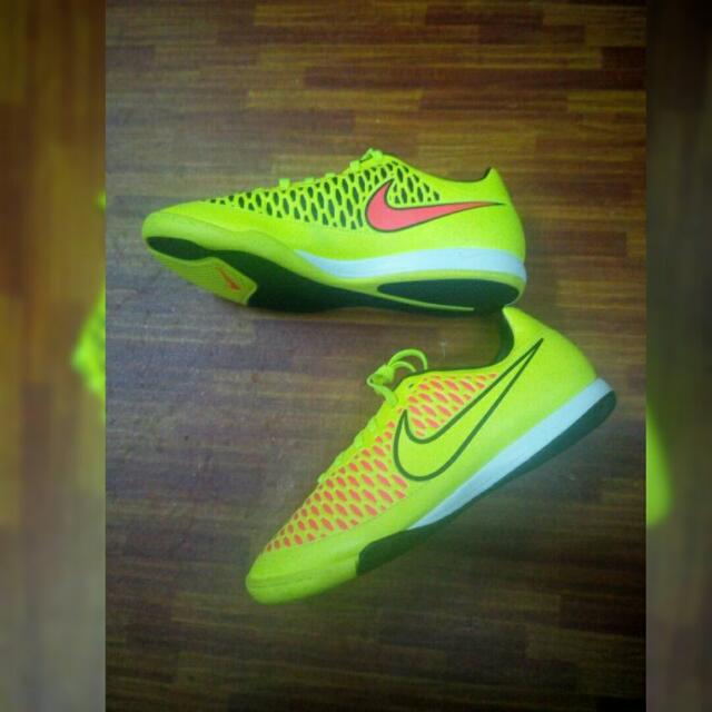 Nike Magista Onda II (SG) eBay