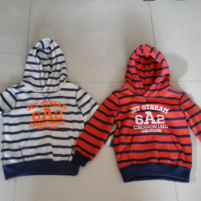 Pullover With Hood (Category: Babies & Kids Fashion) located in Singapore. Submitted by mgohst (Listing ID 105541821, Image 1). Description: .