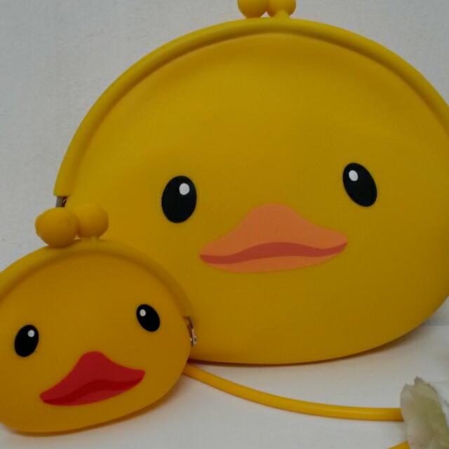 Tas Slempang Silikon Karakter Bebek Dompet Koin Olshop Fashion Olshop Wanita Di Carousell