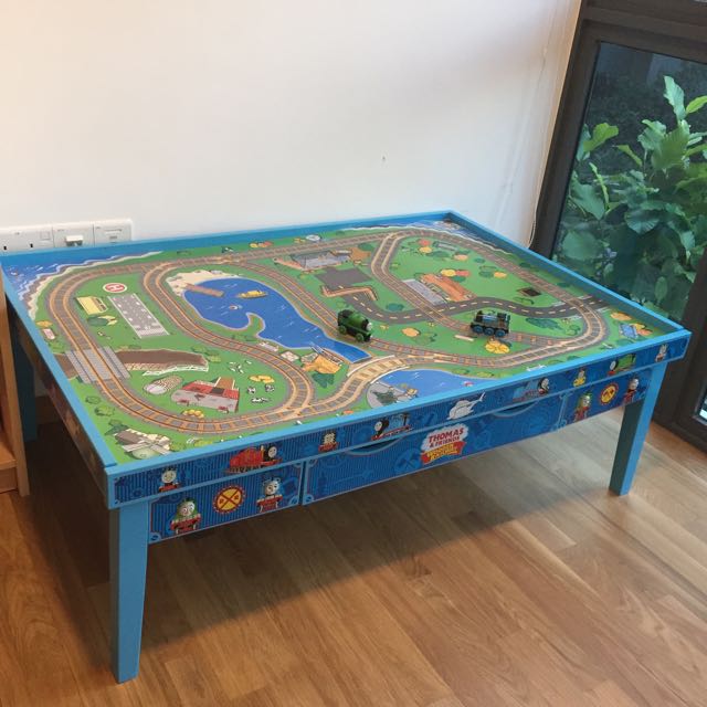 thomas and friends island of sodor play table