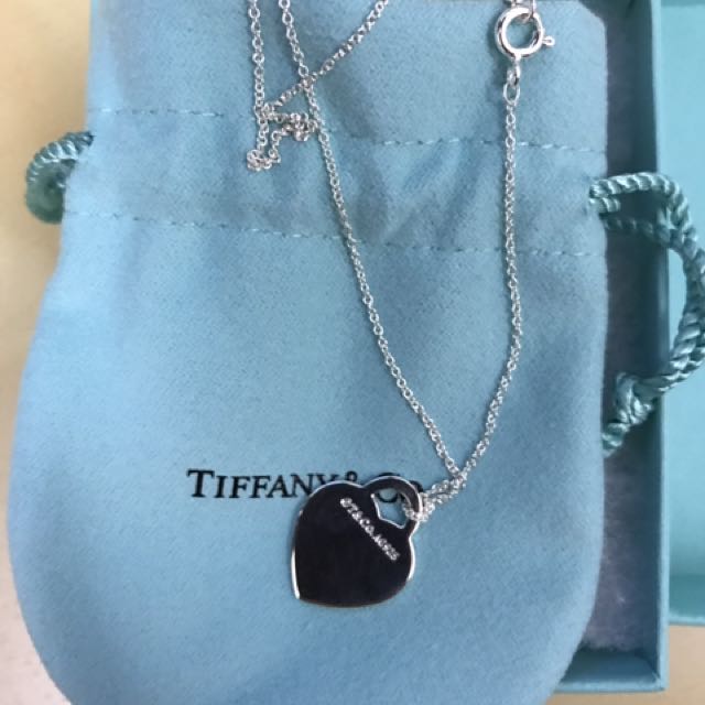 Tiffany single top heart necklace