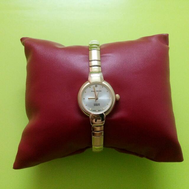 Vtg Sergio Valente Diamond Watch Women s Fashion Watches