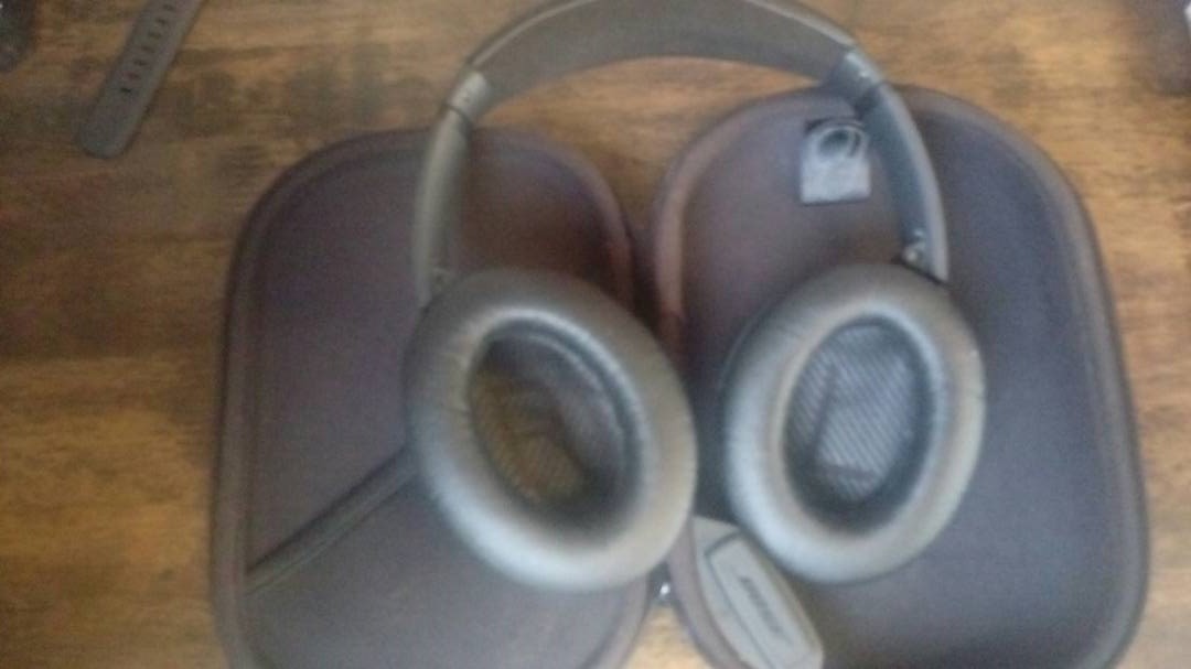 Bose black shop diamond headphones