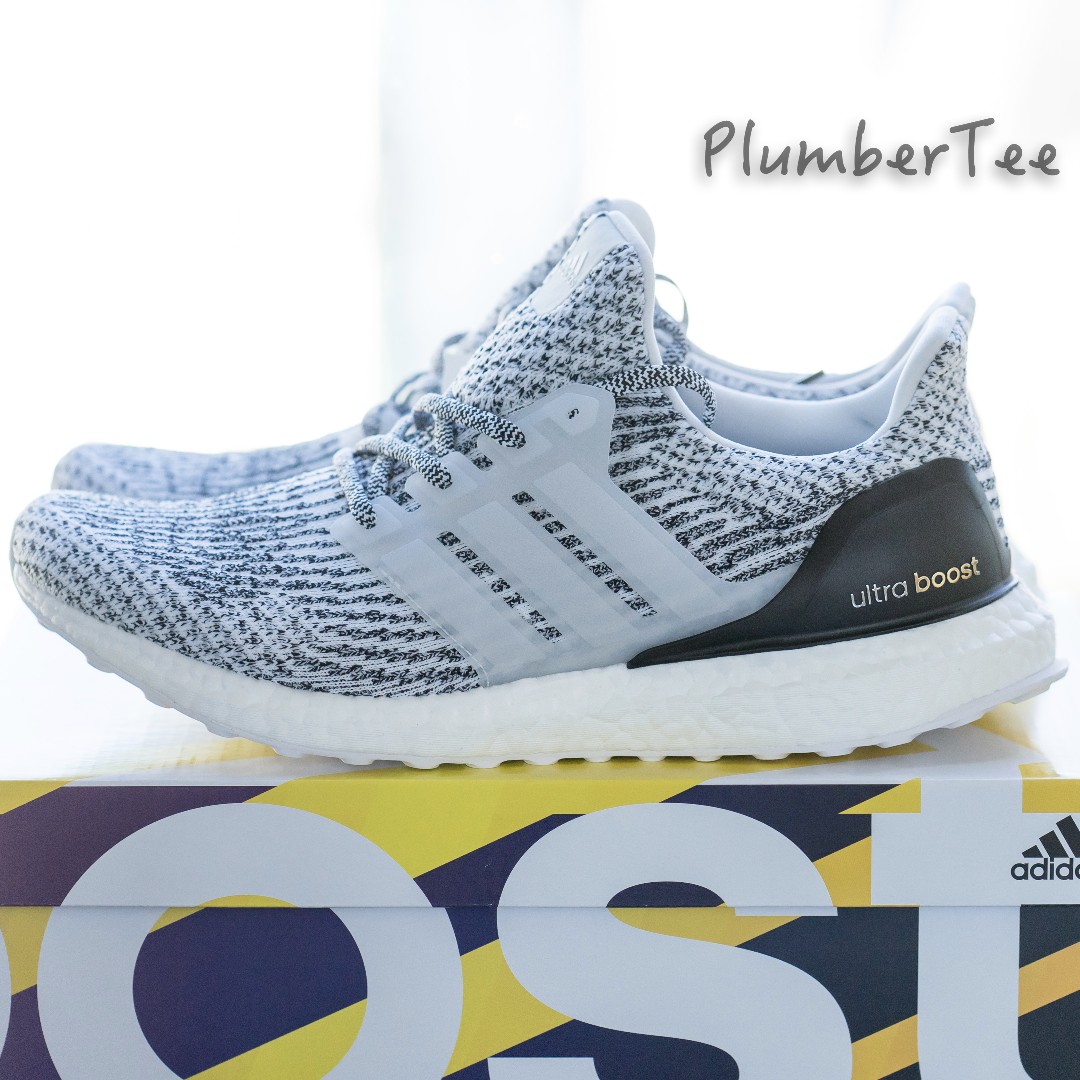 black and white ultra boost 3.0
