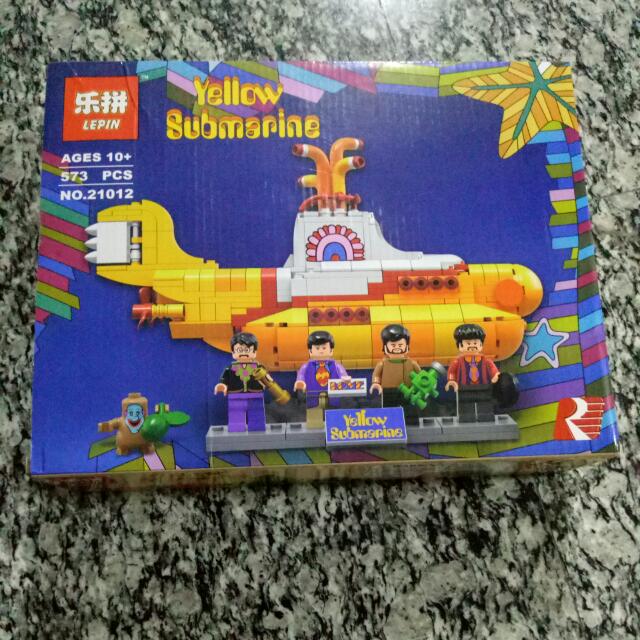 Yellow store submarine lepin
