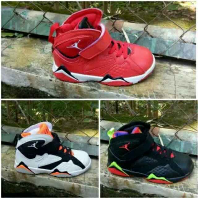 Sepatu Basket Anak Nike Air Jordan 1 Olah Raga Perlengkapan Olahraga Lainnya Di Carousell