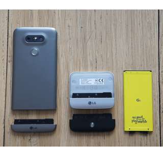 LG G5 with Spare Battery and Camera Adaptor