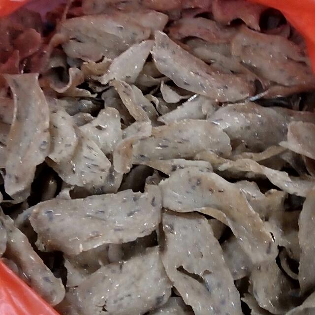 Keropok Keping Ikan Tamban Terengganu Ori Food Drinks Packaged Snacks On Carousell