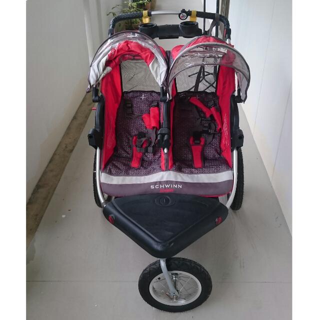 Schwinn jogging store stroller red