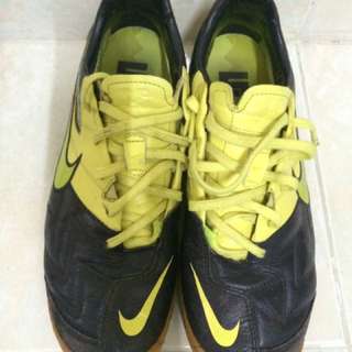 nike t5 futsal