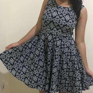motif dress