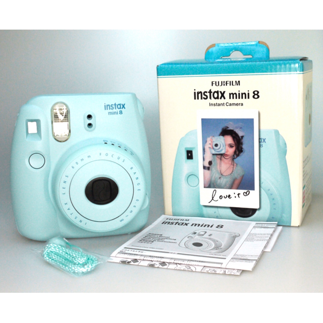 Детский фотоаппарат с мгновенной печатью инструкция. Fujifilm Instax Mini 8. Instax Mini 8 голубой. Коробка от фотоаппарата инстакс. Instax Mini 11 Sky Blue маркировка