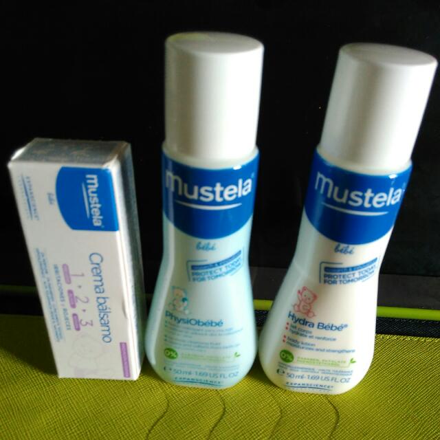mustela travel kit