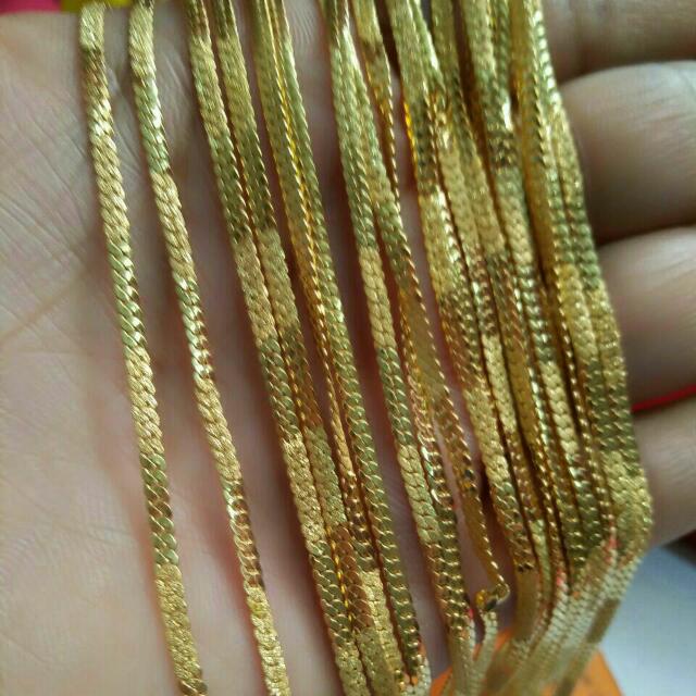 Rantai Tangan Snake Skin Terlajak Budget Lebar 0 25 Cm Women S Fashion Jewellery On Carousell