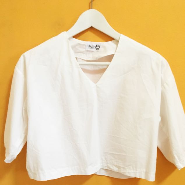 white baggy top