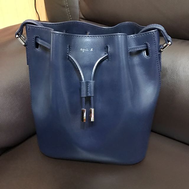 真品agnes b 牛皮真皮蓝色水桶包 深蓝