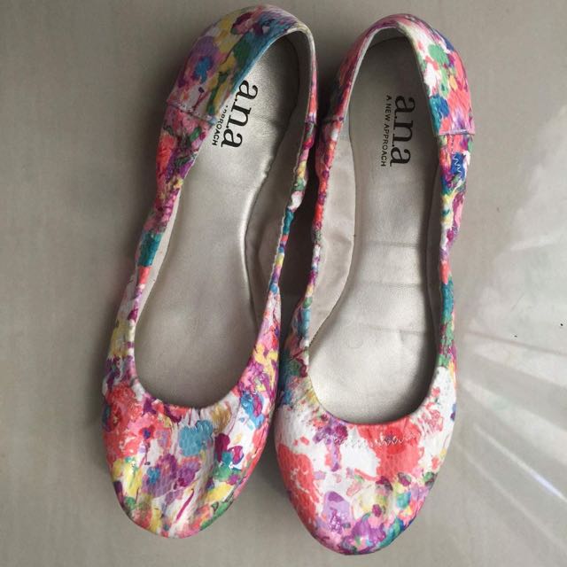 Ana Flats, Women's Fashion, Footwear, Flats & Sandals on Carousell