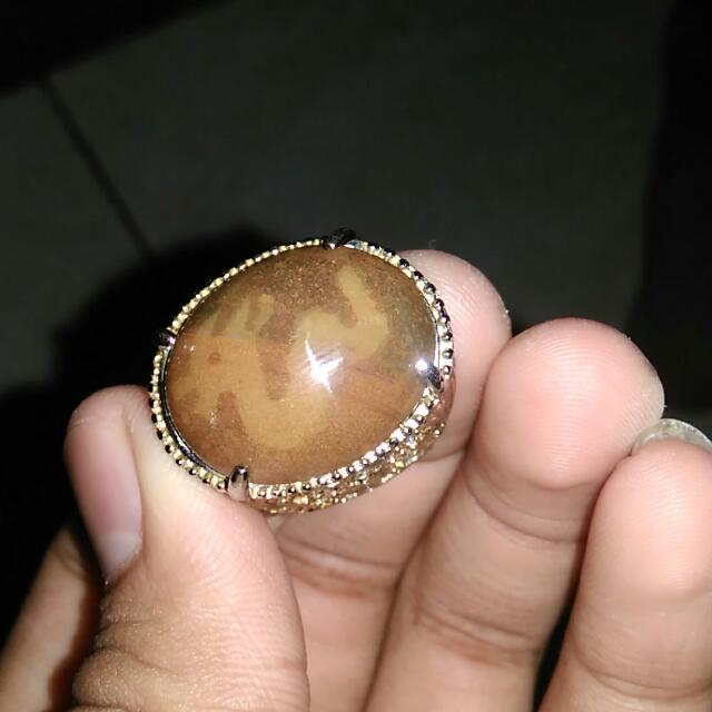 Batu Motif Naga Emas Natural Nego Antiques Others On Carousell