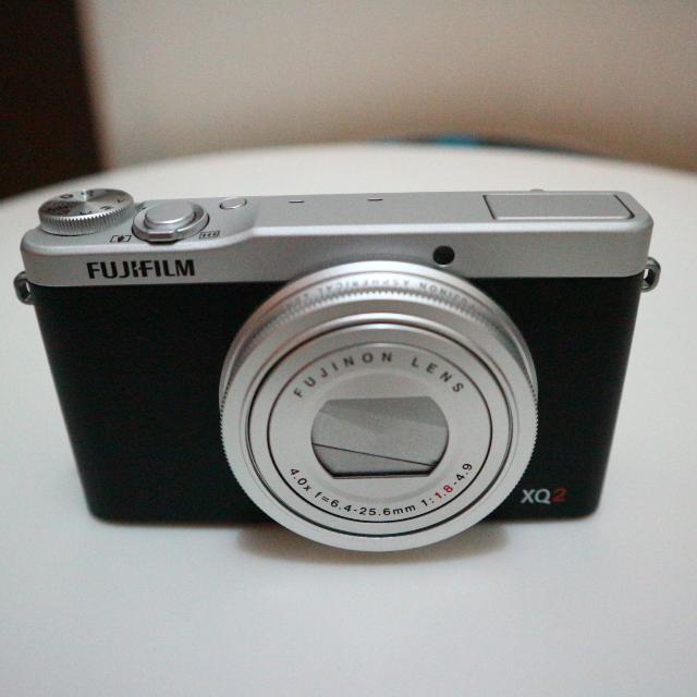 FUJIFILM XQ2 デジタルカメラ