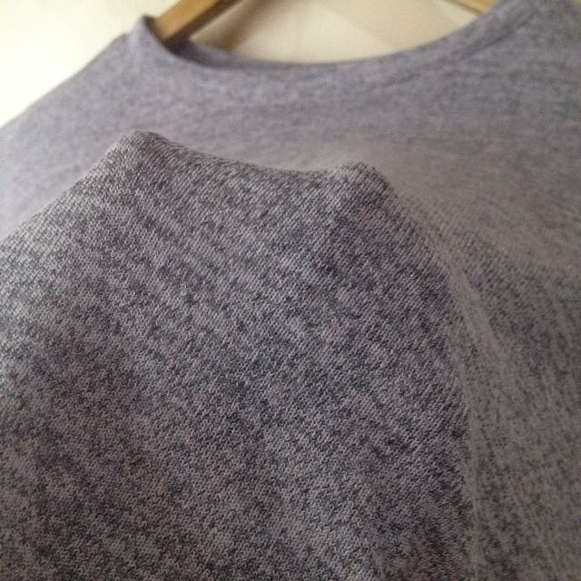 GRT croptop (Category: Others Tops) located in Quezon City. Submitted by xcleanupstuffx (Listing ID 106215206, Image 3). Description: .