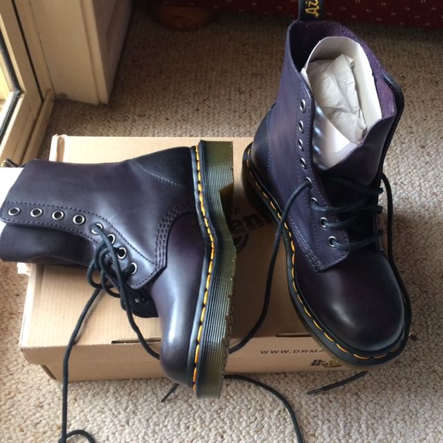 doc martens womens size 5