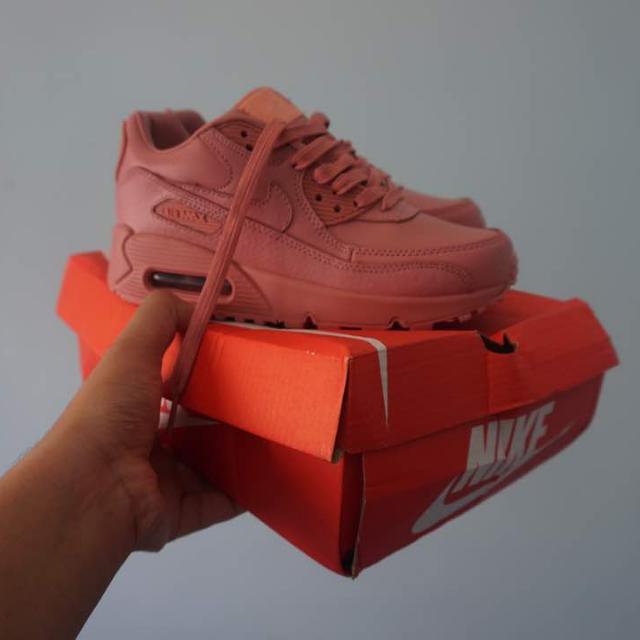 womens nike air max nude