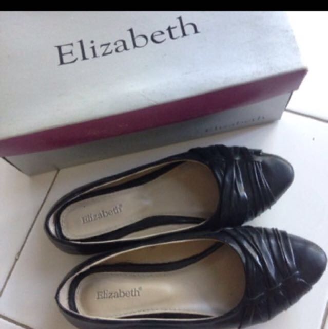 Sepatu Flat Elizabeth Uk 37 Fesyen Wanita Sepatu Di Carousell