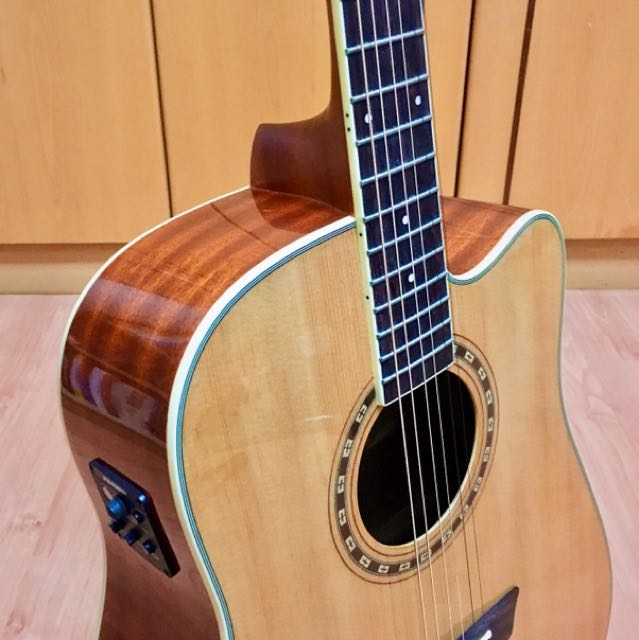 Washburn WD10CE Dreadnought Cutaway Acoustic Electric Guitar, Hobbies