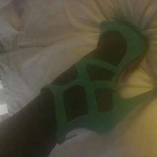 Beautiful Green Heels Size 7