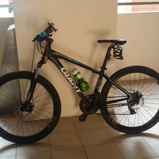 Giant Atx 2016 Small 27.5 Sports Equipment Bicycles Parts