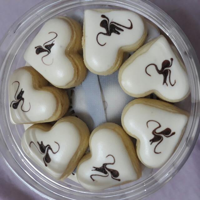 Mama Carey Cookies Food Drinks Baked Goods On Carousell