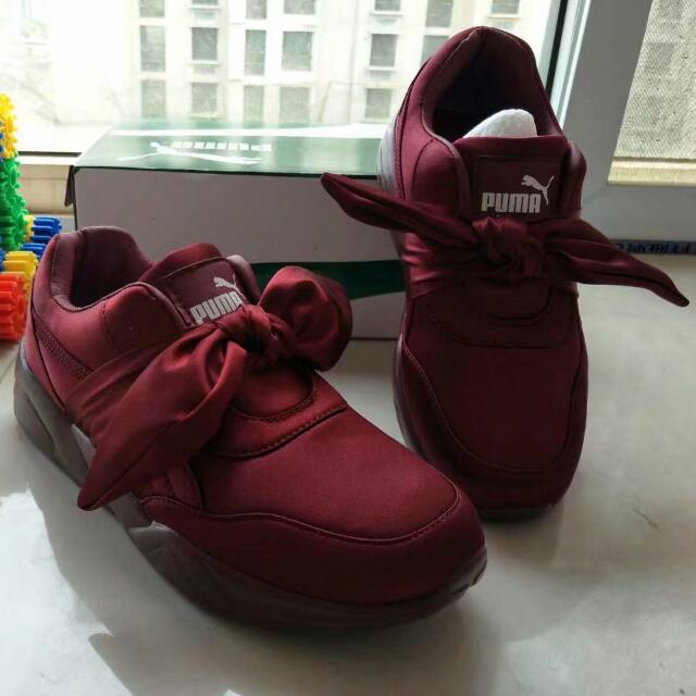 Puma slides top maroon