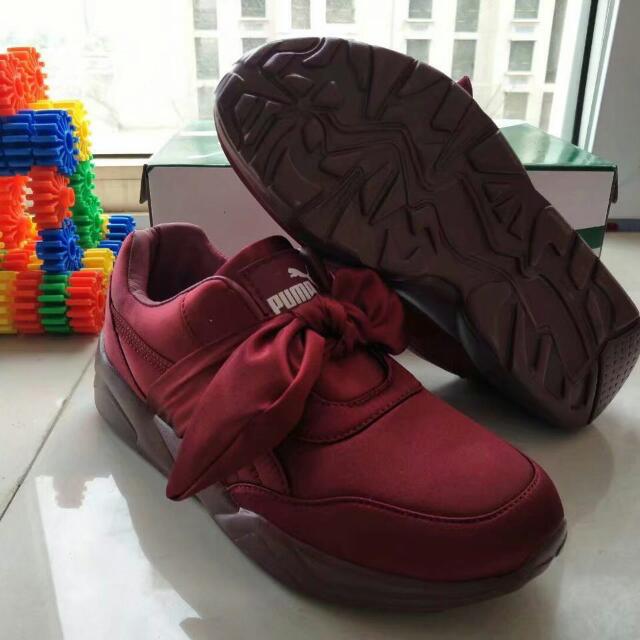Puma slides top maroon