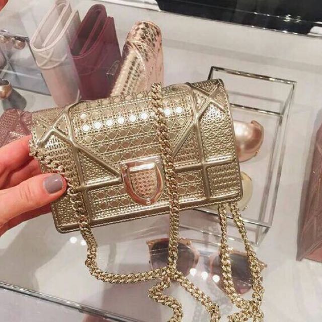 Dior diorama 2025 mini bag