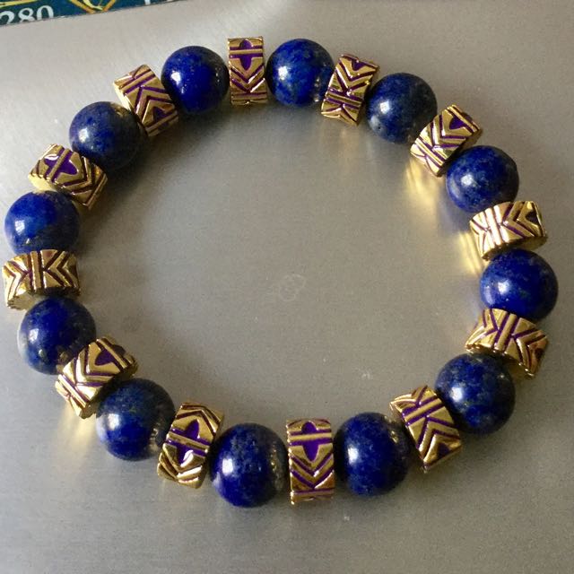 Fgo Gilgamesh Valentine S Day Gift Bracelet Entertainment J Pop On Carousell Since it's valentine's day, or past it if i post this late. fgo gilgamesh valentine s day gift