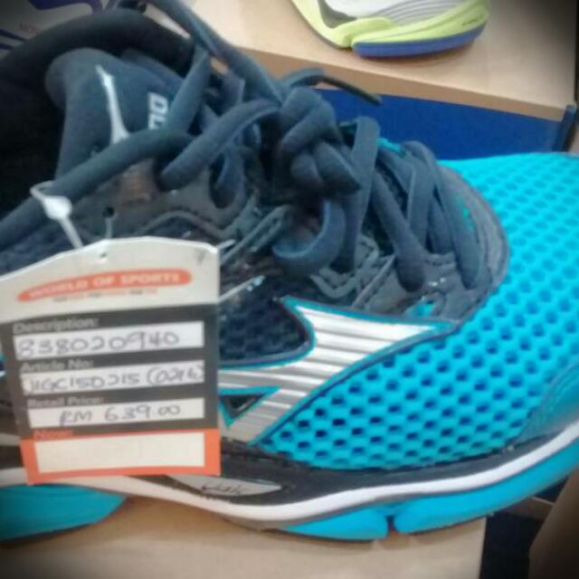Mizuno Wave Enigma 5