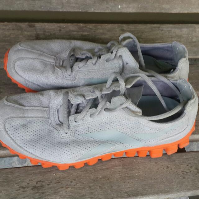reebok 7.5 size