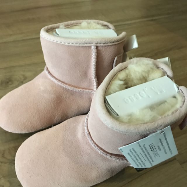 cheap uggs size 4