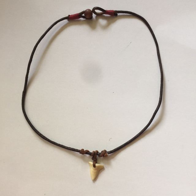 abercrombie & fitch necklace