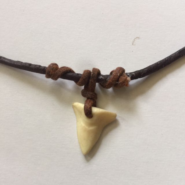 abercrombie & fitch necklace