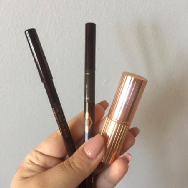 Charlotte Tilbury Bundle (Category: Makeup) located in Toronto. Submitted by torontoshop (Listing ID 106768254, Image 2). Description: .