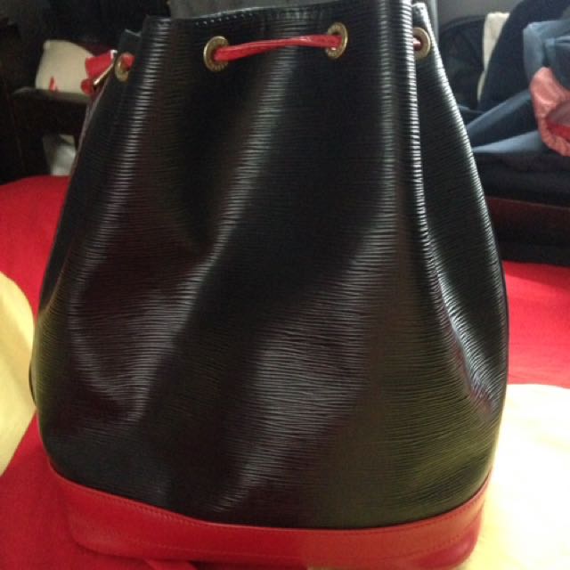 LV Epi Noe Two Tone Red/black GM (Category: Luxury Bags & Wallets) located in Pasig City. Submitted by ajvvv (Listing ID 106940633, Image 2). Description: .