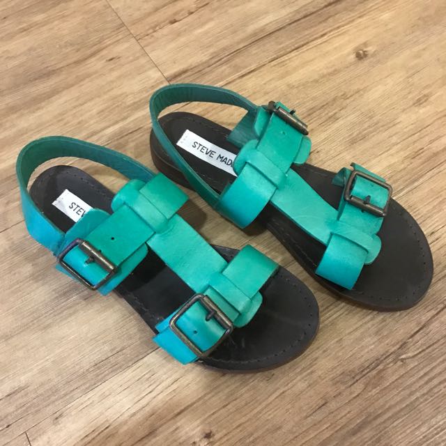 kelly green flip flops