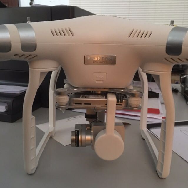 DJi Phantom 3 Advance, Photography, Photography Accessories, Gimbals & Stabilisers on Carousell