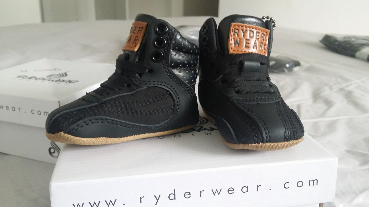 size 2c baby shoes