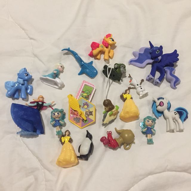 kinder surprise finding dory